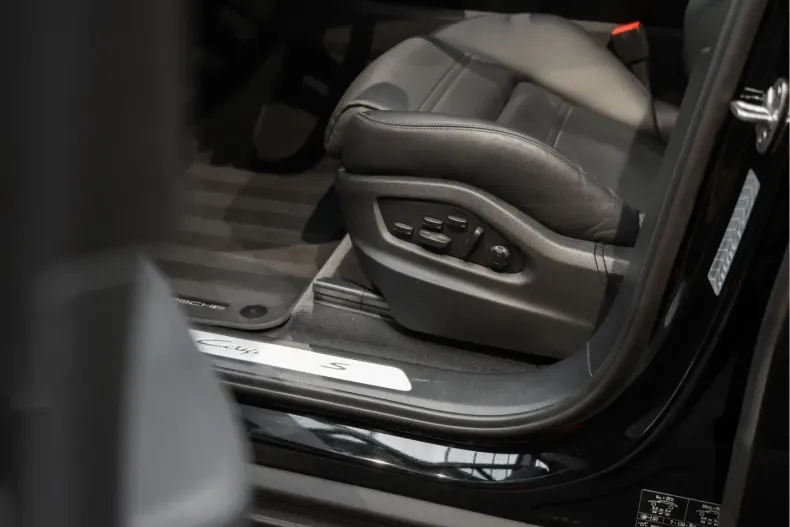 Porsche Cayenne din 2024 cu 24.923 km - oferta POR177122 - foto 25