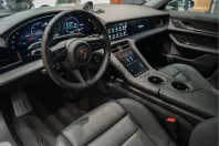 Porsche Taycan din 2023 cu 26.800 km - oferta POR177124 - foto 7