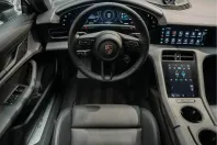 Porsche Taycan din 2023 cu 26.800 km - oferta POR177124 - foto 8