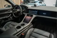 Porsche Taycan din 2023 cu 26.800 km - oferta POR177124 - foto 9