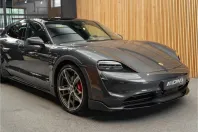 Porsche Taycan din 2023 cu 26.800 km - oferta POR177124 - foto 12