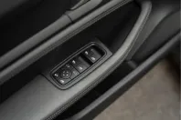 Porsche Taycan din 2023 cu 26.800 km - oferta POR177124 - foto 25