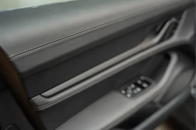 Porsche Taycan din 2023 cu 26.800 km - oferta POR177124 - foto 26