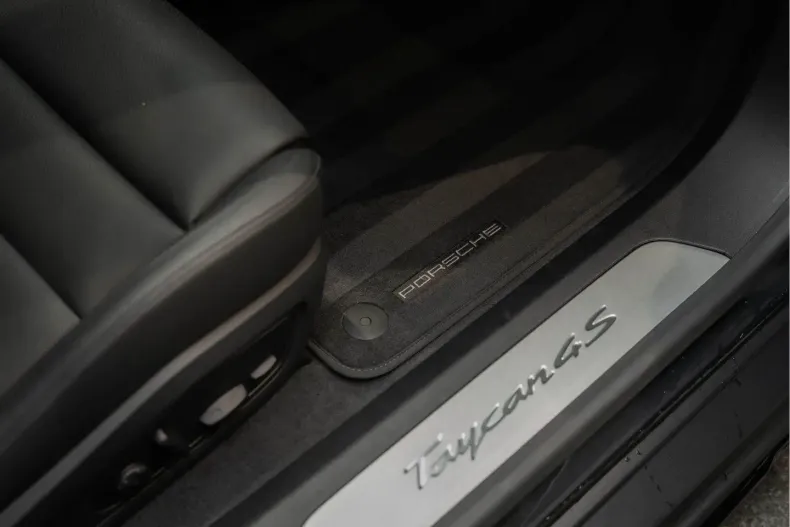 Porsche Taycan din 2023 cu 26.800 km - oferta POR177124 - foto 33