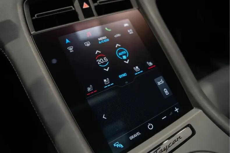 Porsche Taycan din 2023 cu 26.800 km - oferta POR177124 - foto 35