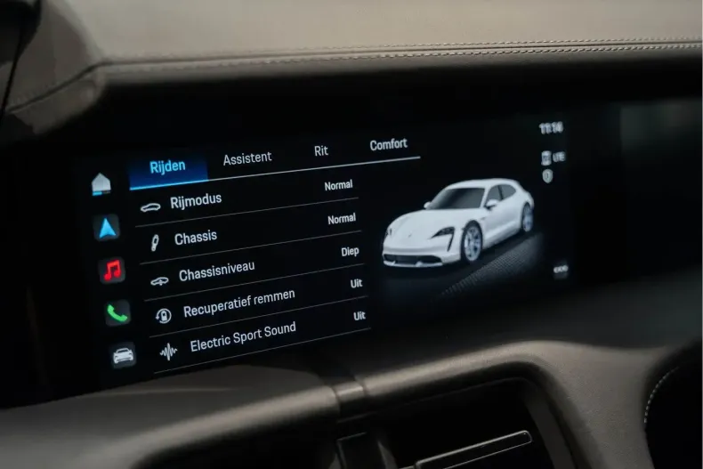 Porsche Taycan din 2023 cu 26.800 km - oferta POR177124 - foto 37