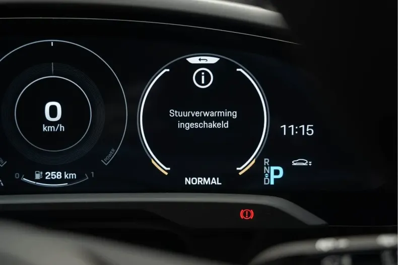 Porsche Taycan din 2023 cu 26.800 km - oferta POR177124 - foto 41