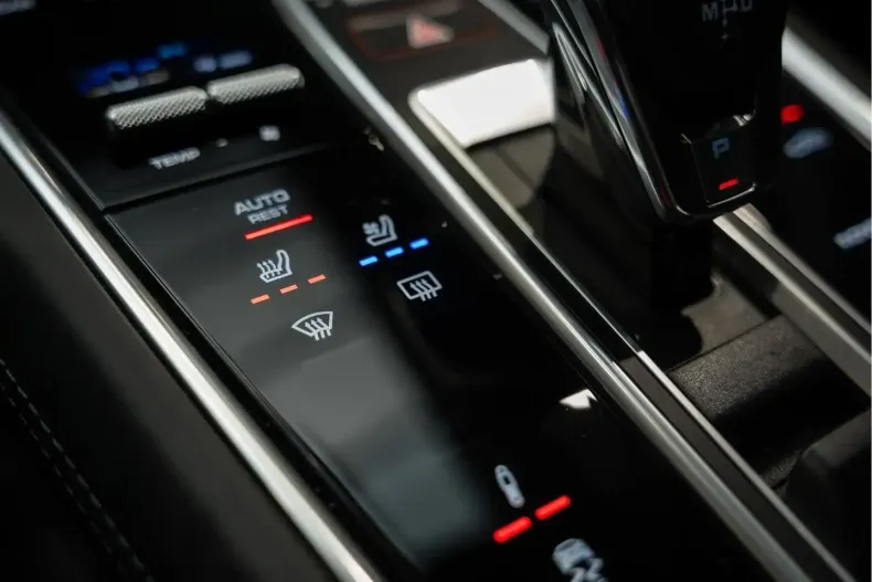 Porsche Panamera din 2023 cu 69.287 km - oferta POR177125 - foto 35