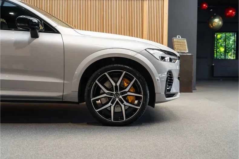 Volvo XC60 din 2024 cu 17.539 km - oferta VOL177126 - foto 15