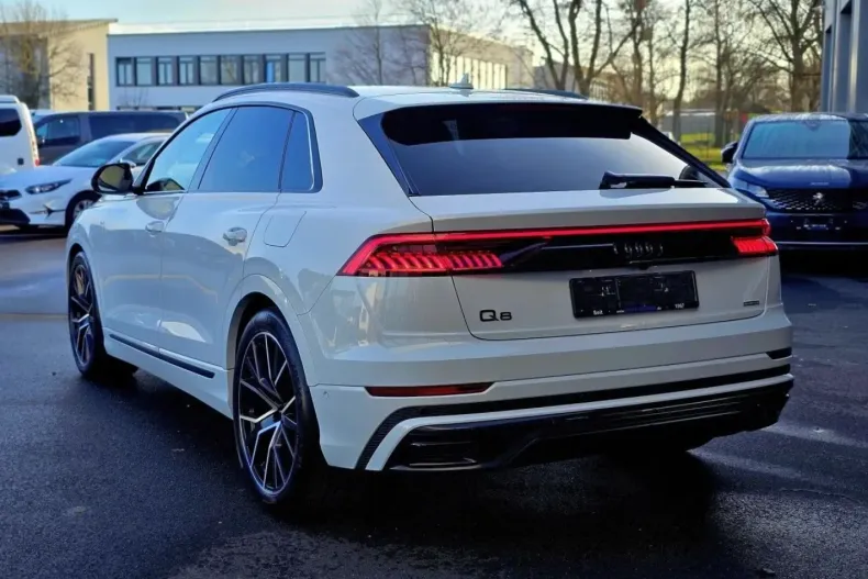 Audi Q8 din 2023 cu 17.064 km - oferta AUD177129 - foto 3