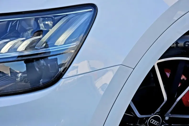 Audi Q8 din 2023 cu 17.064 km - oferta AUD177129 - foto 16