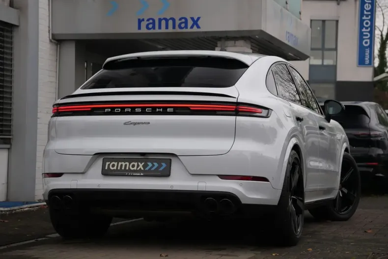 Porsche Cayenne din 2024 cu 10.000 km - oferta POR177131 - foto 8