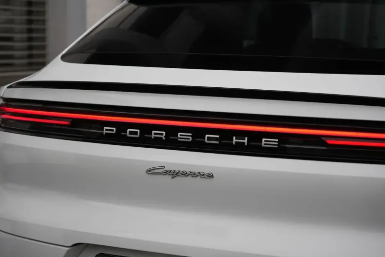 Porsche Cayenne din 2024 cu 10.000 km - oferta POR177131 - foto 9