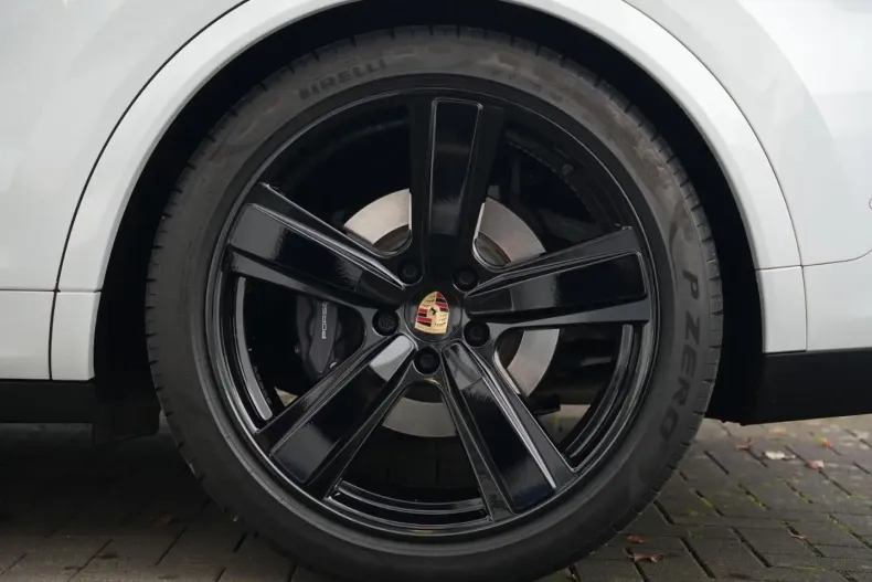 Porsche Cayenne din 2024 cu 10.000 km - oferta POR177131 - foto 17