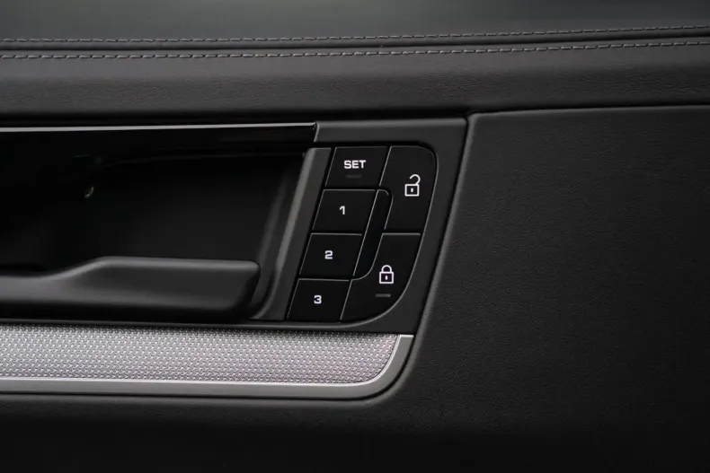 Porsche Cayenne din 2024 cu 10.000 km - oferta POR177131 - foto 33