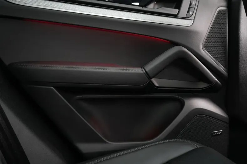 Porsche Cayenne din 2024 cu 10.000 km - oferta POR177131 - foto 42