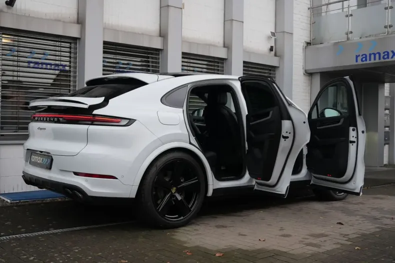 Porsche Cayenne din 2024 cu 10.000 km - oferta POR177131 - foto 49