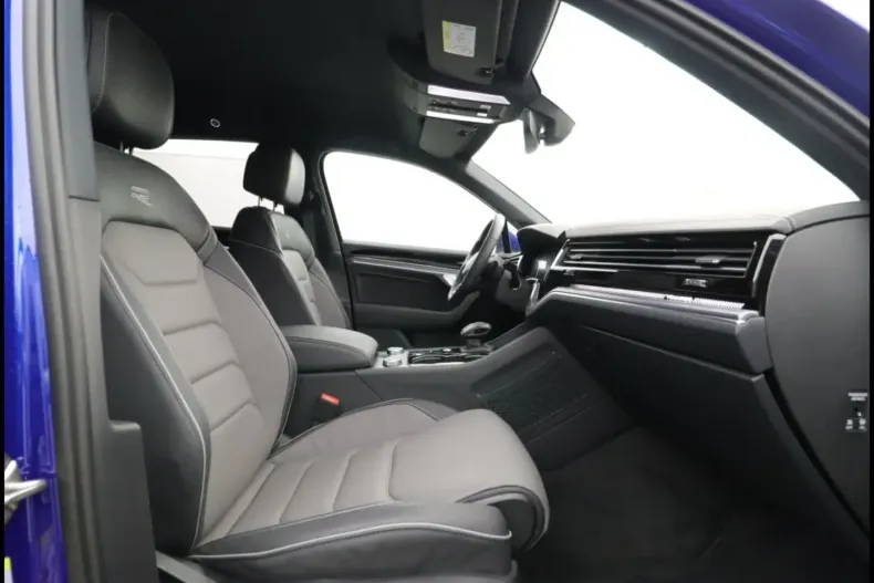 Volkswagen Touareg din 2024 cu 25.700 km - oferta VOL177137 - foto 5