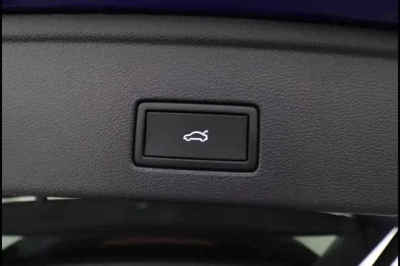 Volkswagen Touareg din 2024 cu 25.700 km - oferta VOL177137 - foto 13