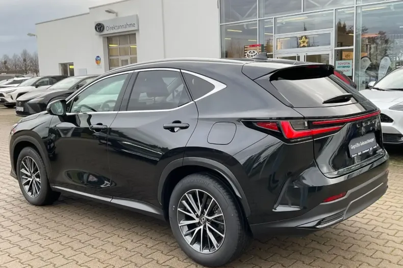 Lexus NX 350h din 2024 cu 14.175 km - oferta LEX177139 - foto 2