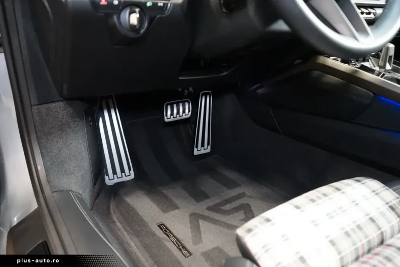 Porsche 911 din 2025 cu 4.766 km - oferta POR177149 - foto 46