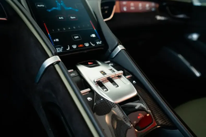 Ferrari Roma din 2024 cu 9.055 km - oferta FER177153 - foto 23