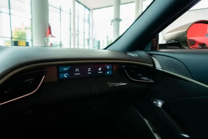 Ferrari Roma din 2024 cu 9.055 km - oferta FER177153 - foto 24