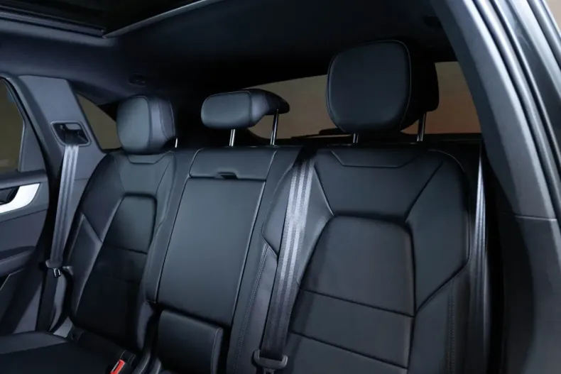 Porsche Cayenne din 2025 cu 19.900 km - oferta POR177169 - foto 23