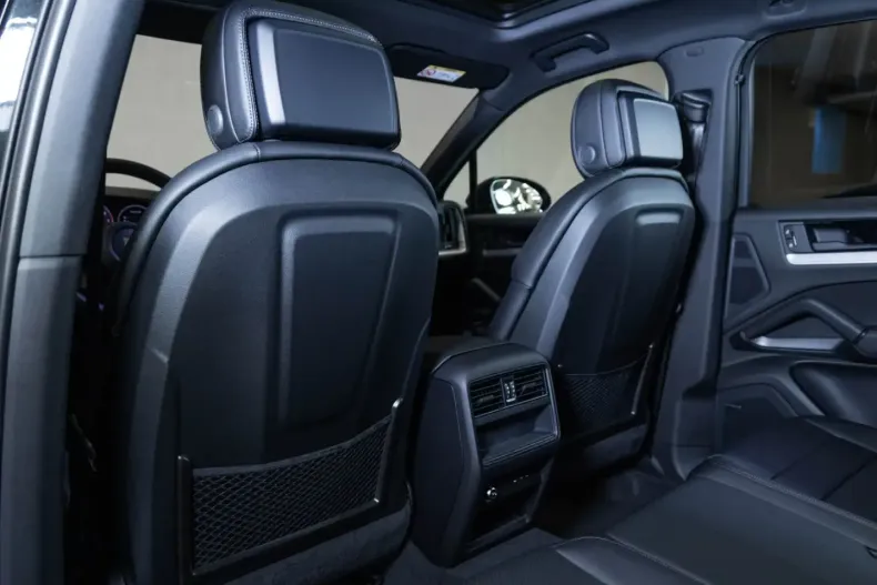 Porsche Cayenne din 2025 cu 19.900 km - oferta POR177169 - foto 24