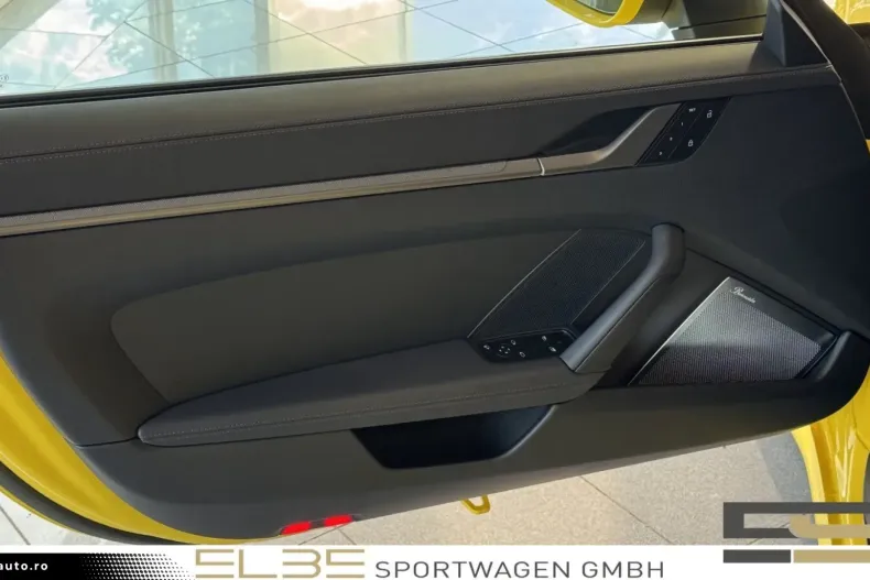 Porsche 992 din 2023 cu 2.962 km - oferta POR177172 - foto 9