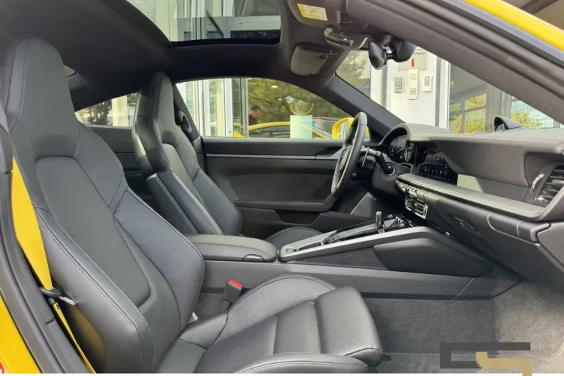 Porsche 992 din 2023 cu 2.962 km - oferta POR177172 - foto 13