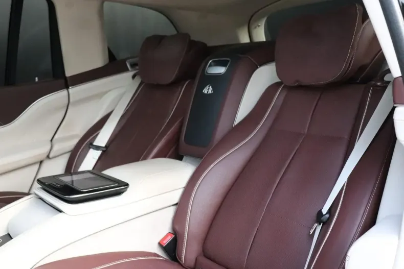 Mercedes-Benz GLS 600 din 2023 cu 70.400 km - oferta MER177189 - foto 10