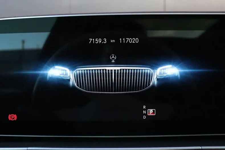 Mercedes-Benz GLS 600 din 2023 cu 70.400 km - oferta MER177189 - foto 13