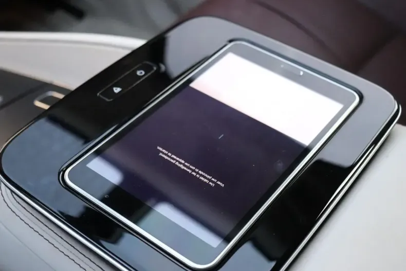 Mercedes-Benz GLS 600 din 2023 cu 70.400 km - oferta MER177189 - foto 29