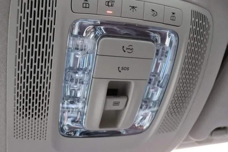 Mercedes-Benz GLS 600 din 2023 cu 70.400 km - oferta MER177189 - foto 36