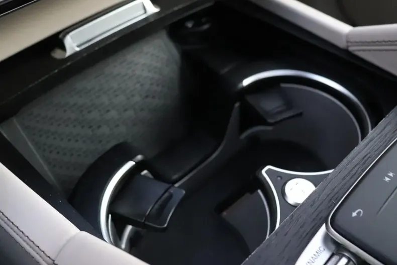 Mercedes-Benz GLS 600 din 2023 cu 70.400 km - oferta MER177189 - foto 41