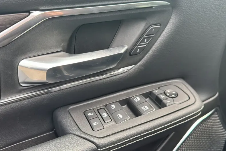 Dodge RAM din 2025 cu 4.900 km - oferta DOD177206 - foto 10