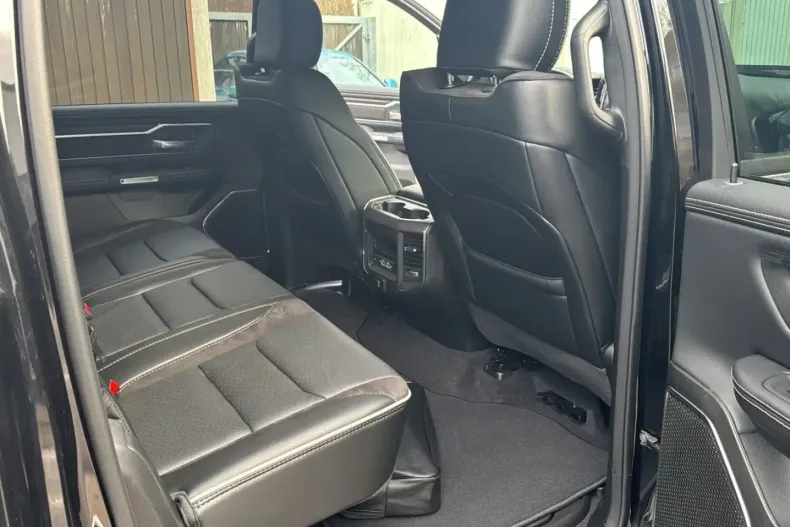 Dodge RAM din 2025 cu 4.900 km - oferta DOD177206 - foto 18