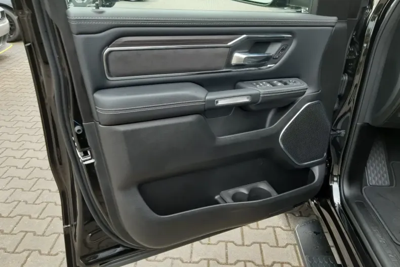 Dodge RAM din 2024 cu 7.600 km - oferta DOD177207 - foto 7