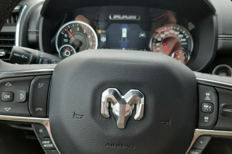 Dodge RAM din 2024 cu 7.600 km - oferta DOD177207 - foto 19