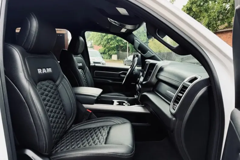 Dodge RAM din 2023 cu 42.900 km - oferta DOD177213 - foto 44