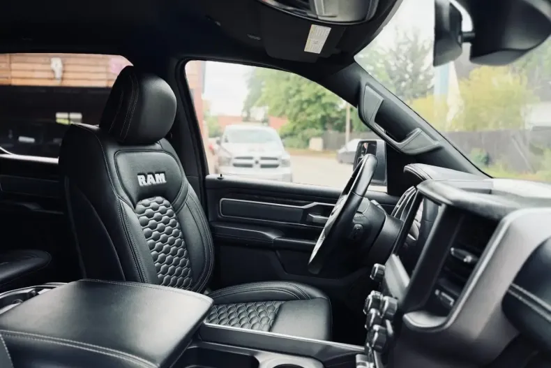 Dodge RAM din 2023 cu 42.900 km - oferta DOD177213 - foto 45