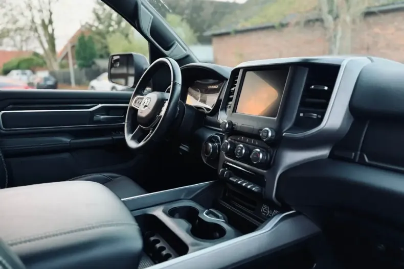 Dodge RAM din 2023 cu 3.800 km - oferta DOD177216 - foto 49