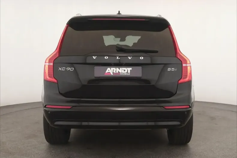 Volvo XC90 din 2023 cu 58.300 km - oferta VOL177217 - foto 5