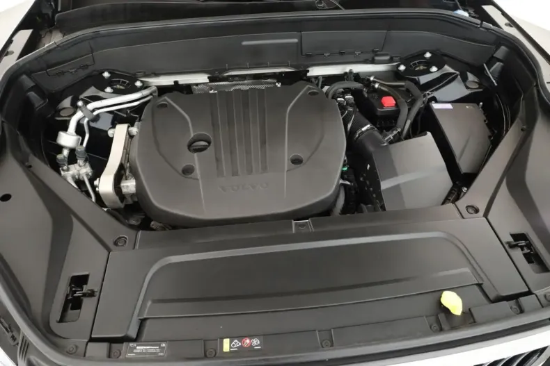 Volvo XC90 din 2023 cu 58.300 km - oferta VOL177217 - foto 7