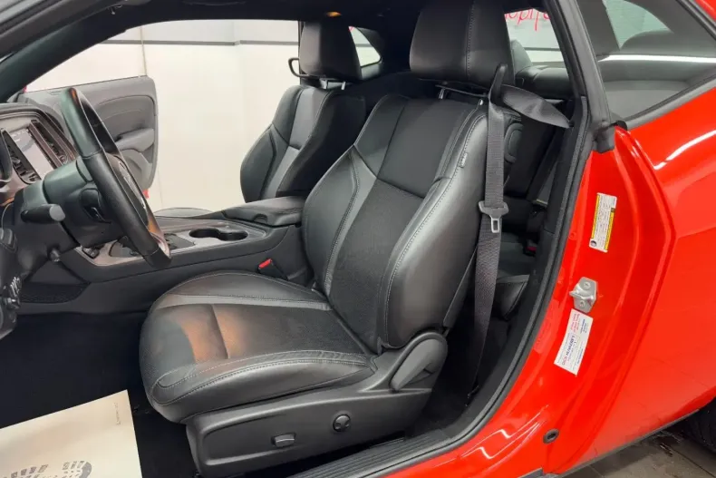 Dodge Challenger din 2023 cu 19.877 km - oferta DOD177225 - foto 22