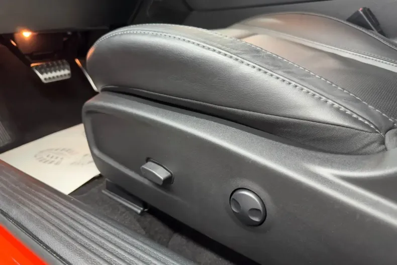 Dodge Challenger din 2023 cu 19.877 km - oferta DOD177225 - foto 29