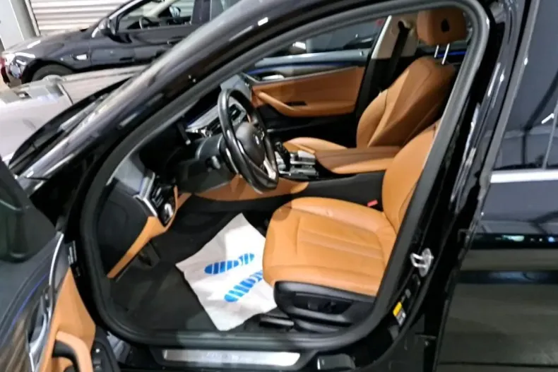 BMW 530 din 2021 cu 74.065 km - oferta BMW177229 - foto 7