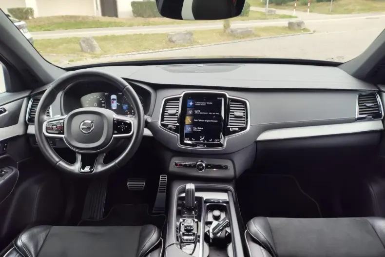 Volvo XC90 din 2021 cu 58.950 km - oferta VOL177250 - foto 7