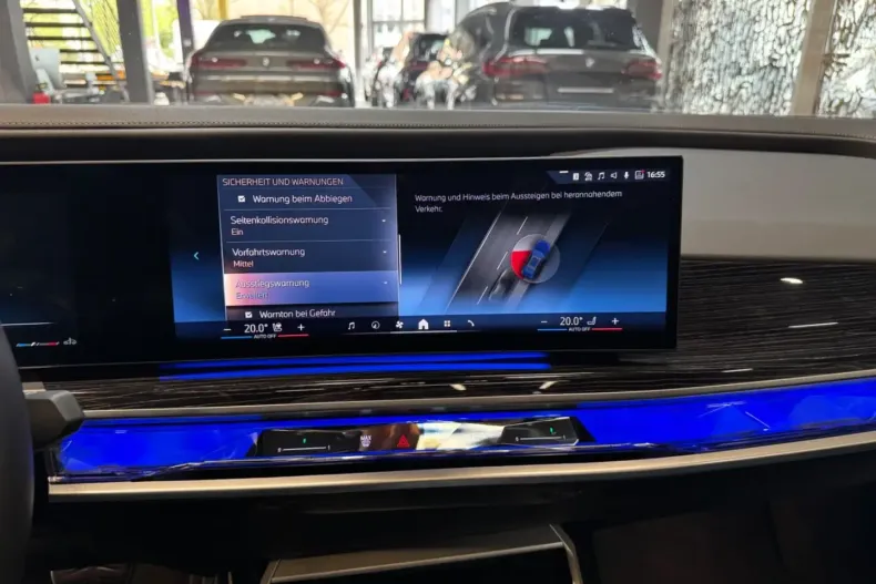 BMW 740 din 2024 cu 14.551 km - oferta BMW177271 - foto 23